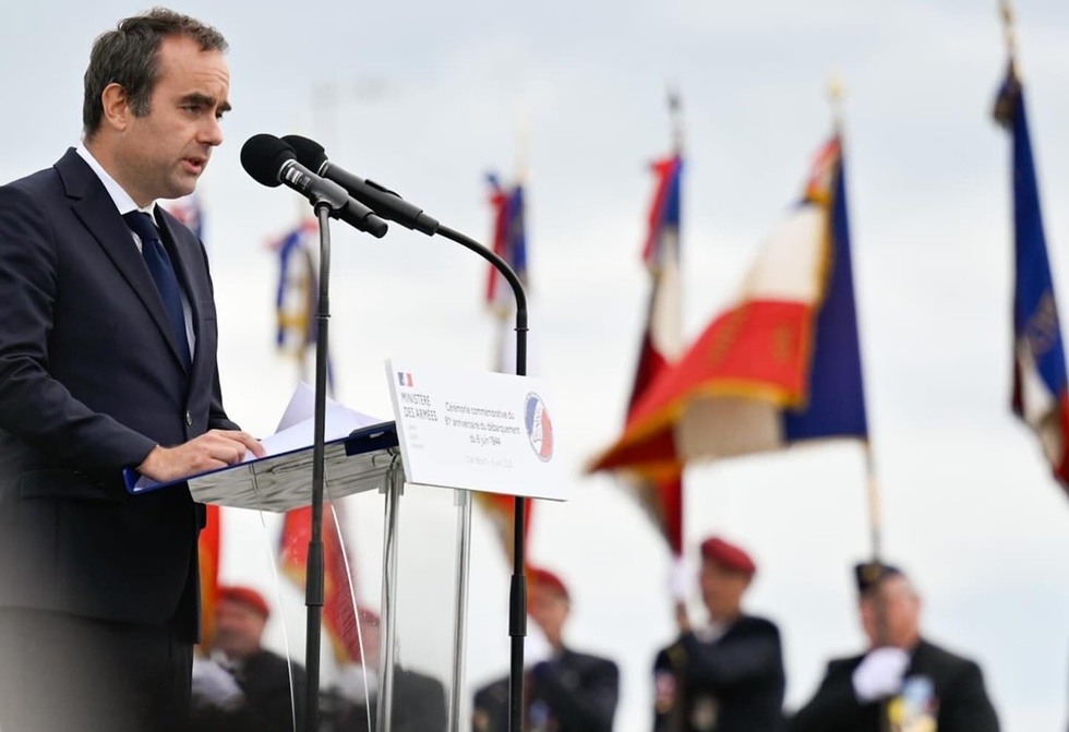 Criza politică nu s-a încheiat în Franţa. Extrema stângă şi extrema dreaptă au depus deja câte o moţiune împotriva guvernului Lecornu 2. Ce vor face socialiştii şi când va avea loc votul