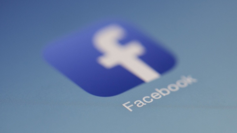 Facebook primeşte un design nou