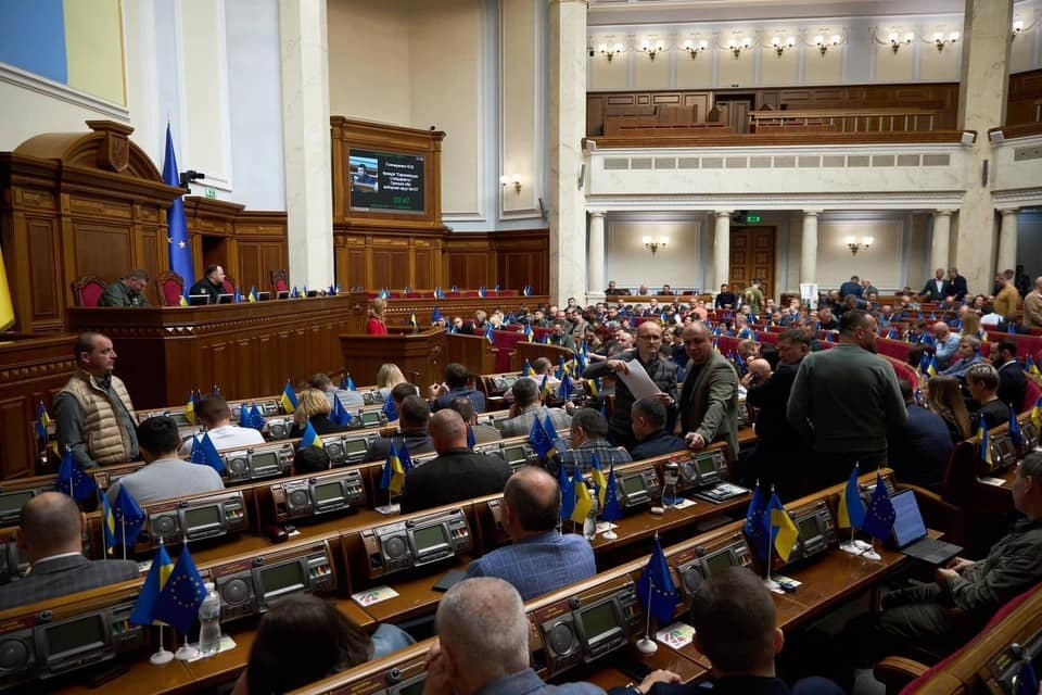 Nou scandal de corupţie la Kiev. Parlamentari acuzaţi de luare de mită în schimbul voturilor în parlament