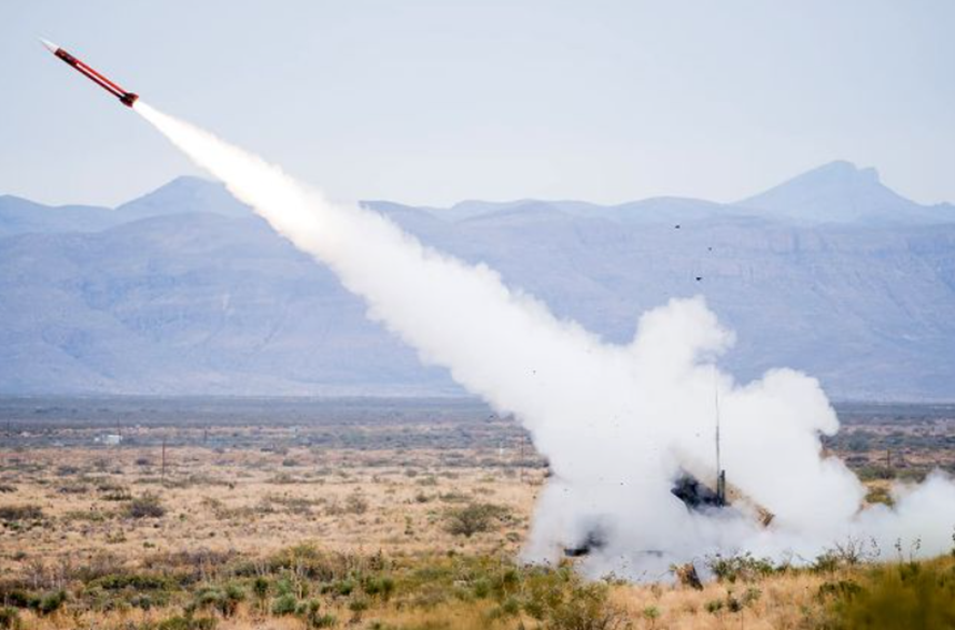 România se alătură aliaţilor şi plăteşte 50 de milioane de euro pentru armament american care va fi trimis în Ucraina