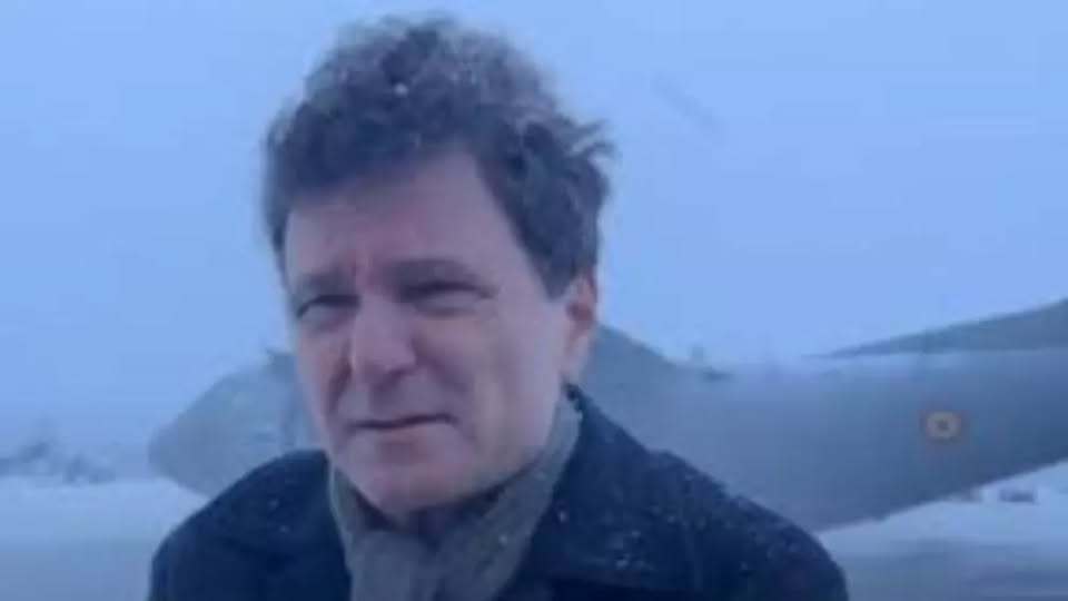 UPDATE. Preşedintele Nicuşor Dan a ajuns în România. Avionul Spartan al delegaţiei oficiale a decolat de la Paris