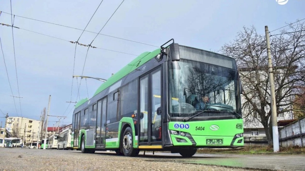 Un oraş din România introduce transport public gratuit în fiecare vineri