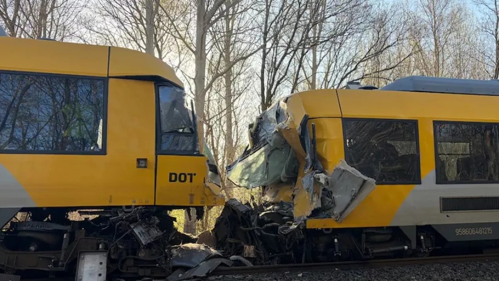 Accident feroviar grav în Danemarca. 17 pasageri răniţi, după ce două trenuri s-au ciocnit frontal