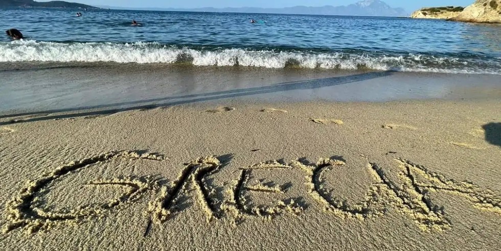 Atenţionare de călătorie pentru românii care vor să meargă în Grecia. Grevă maritimă pe data de 1 mai