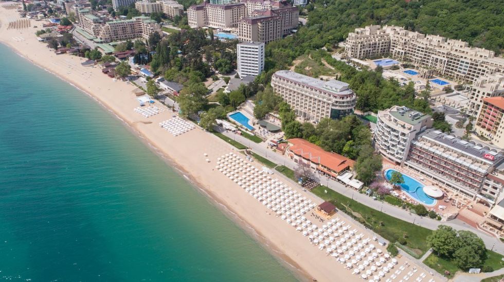 Val de scumpiri în Bulgaria, după trecerea la moneda Euro. La ce preţuri trebuie să se aştepte turiştii în sezonul estival