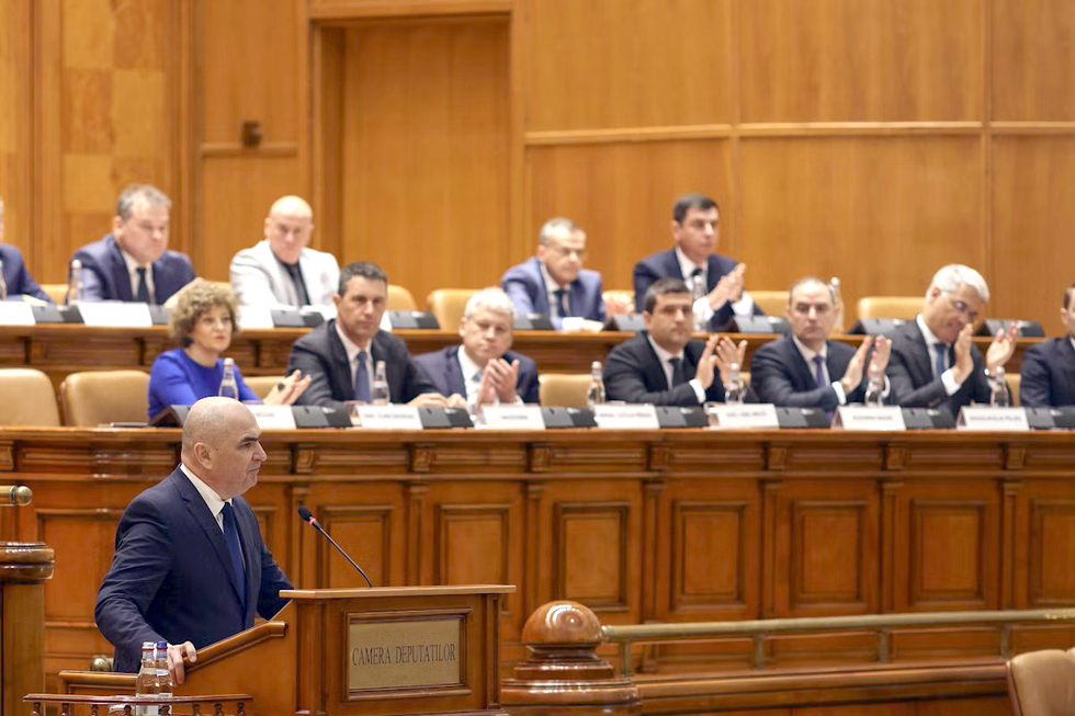 Tensiuni uriaşe între PSD şi Ilie Bolojan după moţiunea de cenzură. Social-democraţii vorbesc despre „pile şi apropiaţi” instalaţi în funcţii publice