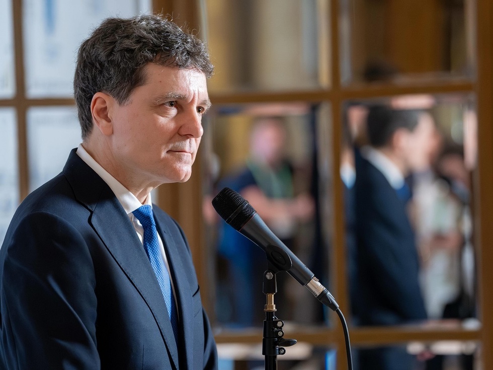 Nicuşor Dan cere aliaţilor investiţii mai mari în apărare şi industrie militară. „Trebuie să oferim mai mult pentru securitatea transatlantică”