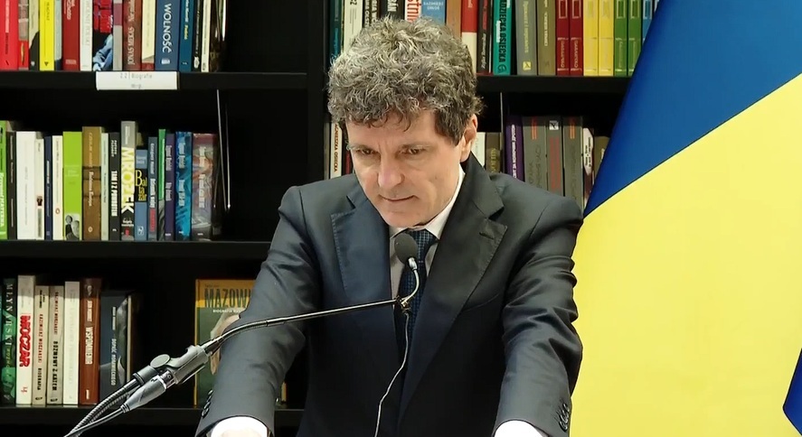 Nicuşor Dan, declaraţii din Polonia: „Ar fi bine să avem un guvern până marţi”. Preşedintele nu ia în calcul alegerile anticipate