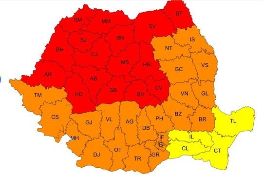 ANM: Cod roşu de caniculă în aproape jumătate din ţară. Temperaturile vor ajunge până la 40 de grade