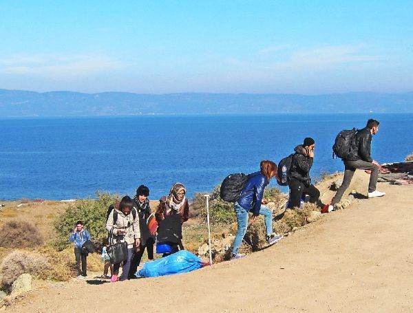 Franţa şi Italia întăresc controalele la frontieră după afluxul de migranţi în Ceuta