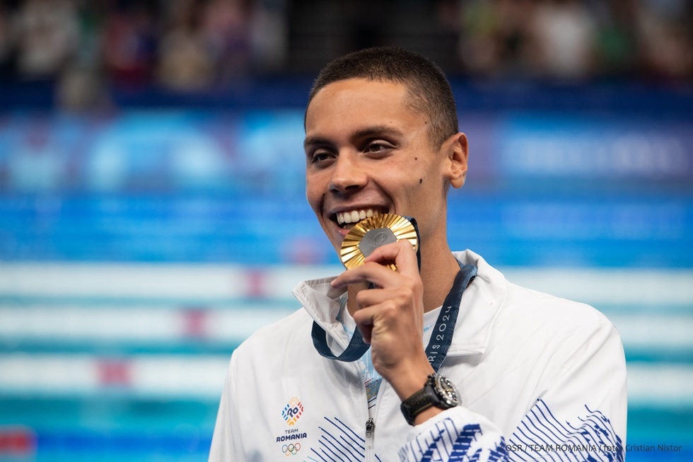 David Popovici, senzaţional în semifinala de 100 m liber de la Campionatul European. Românul a stabilit un nou record al competiţiei