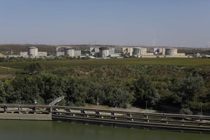 Unitatea 2 de la Cernavodă va fi oprită joi dimineaţă. Nivelul scăzut al Dunării nu mai permite funcţionarea în condiţii normale