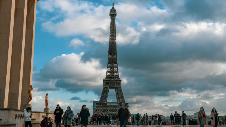 Turnul Eiffel, închis din cauza unor proteste