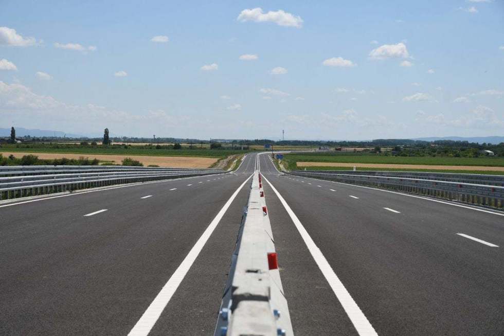 O bretea de urcare pe A1 a fost închisă în zona Sibiu. Lucrările avansează şi pe secţiunea Cornetu-Tigveni