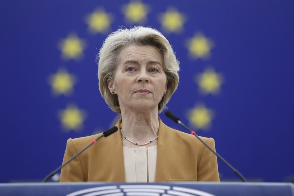 Politico: Ursula von der Leyen pregăteşte un discurs crucial despre viitorul Europei. Securitatea, AI, migraţia şi clima, printre temele de pe agenda preşedintei CE