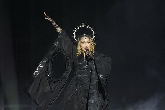 VIDEO. Madonna face istorie la Rio de Janeiro, într-un concert gratuit pe o plajă. Vezi imaginile spectaculoase 