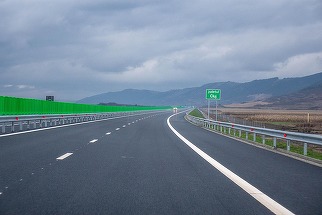 Finanţare pentru trei loturi întârziate ale Autostrăzii Transilvania. Tronsonul are termen de finalizare anul 2025