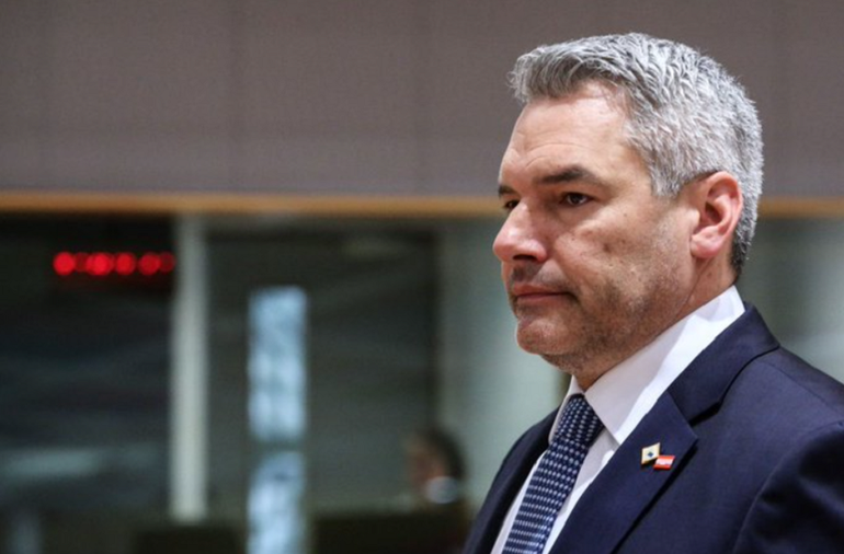 Nehammer se alătură lui Orban şi Fico. Austria se opune aderării rapide a Ucrainei şi Moldovei la UE
