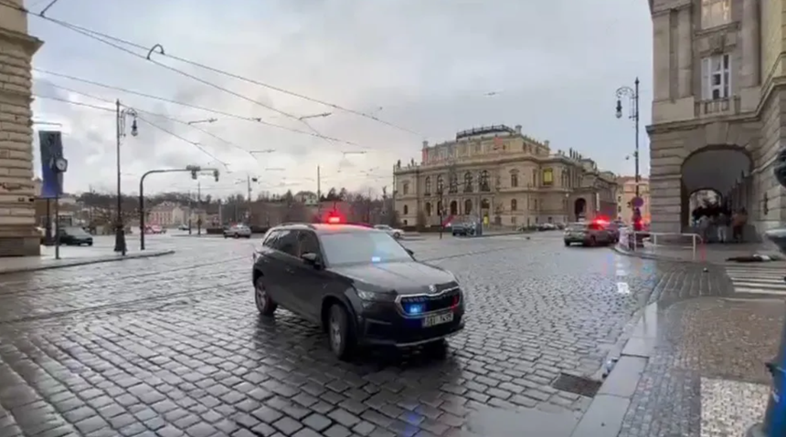 BREAKING NEWS. Atac armat la o universitate din Praga. Cel puţin 15 morţi şi 24 de răniţi