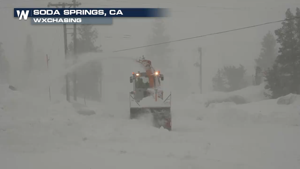 VIDEO- California şi Nevada, lovite de o puternică furtună de zăpadă. Serviciul Naţional de Meteorologie anunţă că există „îngrijorări” pentru viaţa oamenilor