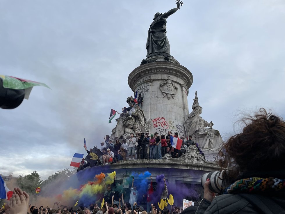 VIDEO - Nou miting împotriva extremei drepte la Paris. Câte zile mai au francezii până la turul doi al alegerilor