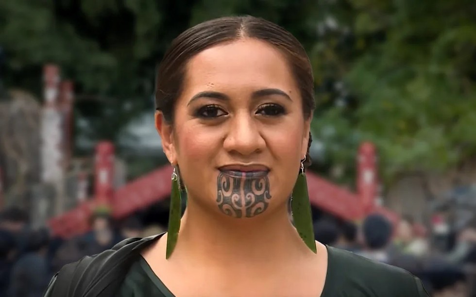 VIDEO - Încoronare după tradiţia maori. Câţi ani are noua regină din Noua Zeelanda