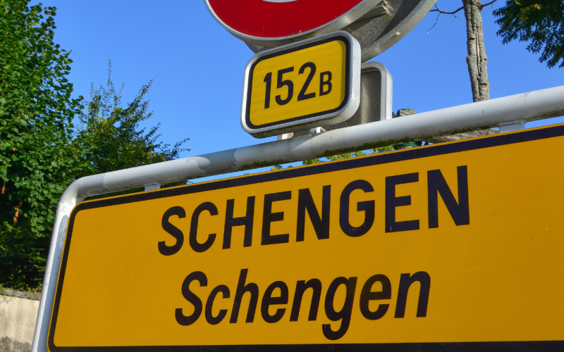 Europarlamentar din partidul cancelarului austriac: Sunt în favoarea accesului României în Schengen