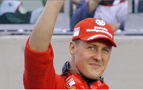 Totul pentru ştiri. Un jurnalist deghizat în preot a încercat să intre la Schumacher