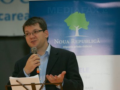 Antena 3, obligată de CNA să dea un drept la replică lui Mihail Neamţu, după ce Mihai Gâdea l-a numit legionar