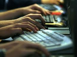 Adevărul.ro despre postacii Intact: “au un şablon de la care nu se abat niciodată” Câteva mostre şi de pe Paginademedia.ro