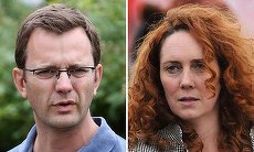 25 Iunie. Scandalul interceptarilor ilegale efectuate de tabloidul News of the World: Rebekah Brooks a fost achitata, Coulson a fost declarat vinovat. David Cameron isi cere public scuze