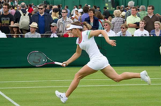 Partida dintre Simona Halep şi Lesia Ţurenko de la Wimbledon a fost reprogramată astăzi