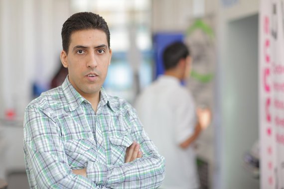 OPINIE. Unde să aprinzi o lumânare pentru presă, la Vii sau la Morţi? Aceasta-i întrebarea!