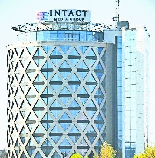 Instanţa a pus sub sechestru clădirea Antenei din Băneasa