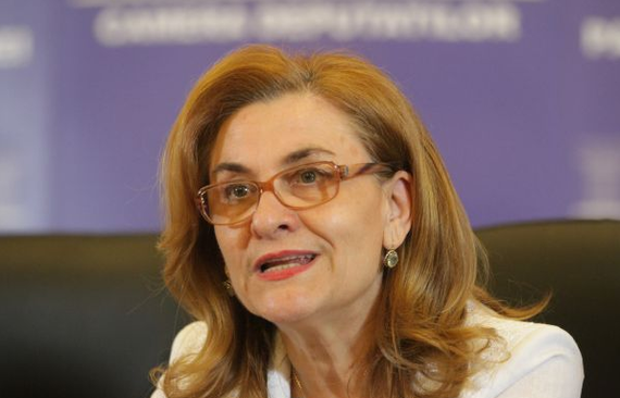 VIDEO. Maria Grapini a agresat doi jurnalişti la Timişoara, în timp ce protesta pentru postul lui Voiculescu