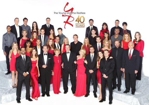 Tânăr şi neliniştit se mută, de luni, la Acasă TV. Producţia va fi înlocuită cu un serial turcesc