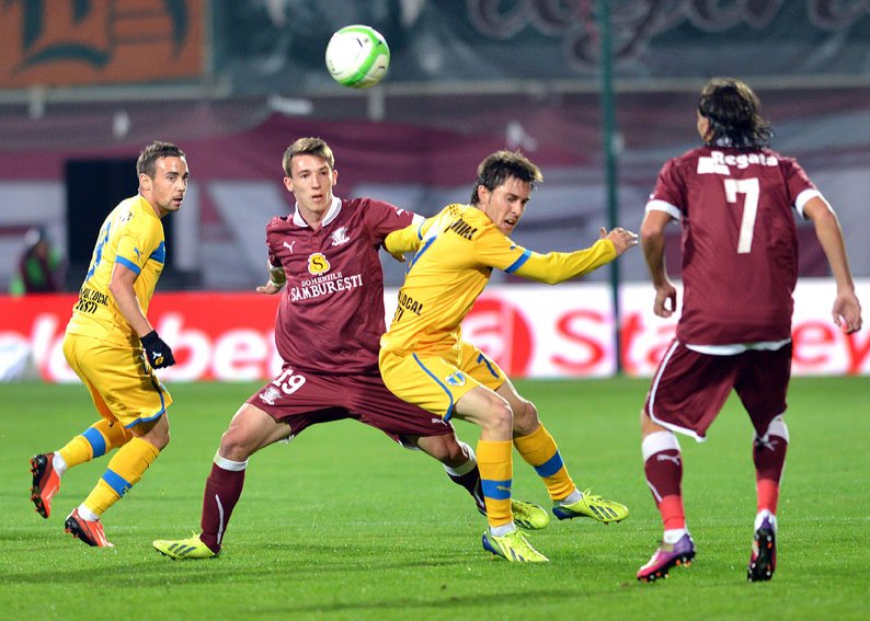 2.FOTBAL:RAPID BUCURESTI-FC PETROLUL PLOIESTI,CUPA ROMANIEI TIMISOREANA (31.10.2013)