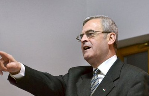 Laszlo Tokes dă în judecată Antena 3 şi pe Gâdea pentru acuzaţia că ar fi trădător