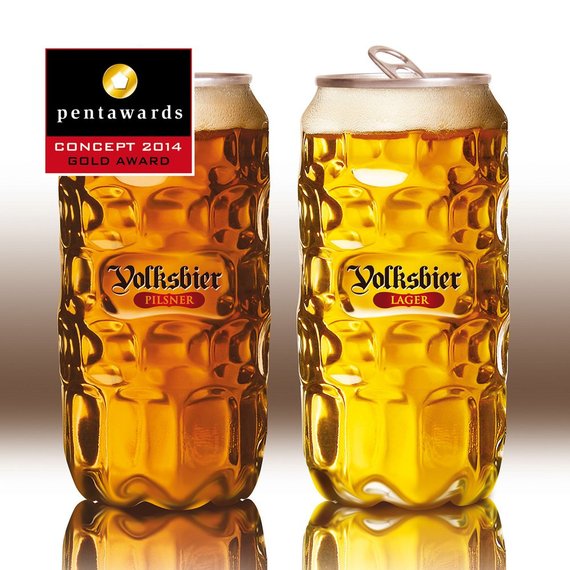 INEDIT. O agenţie românească, premiată cu aur pentru un concept de ambalaj: o doză de bere deghizată într-o halbă.