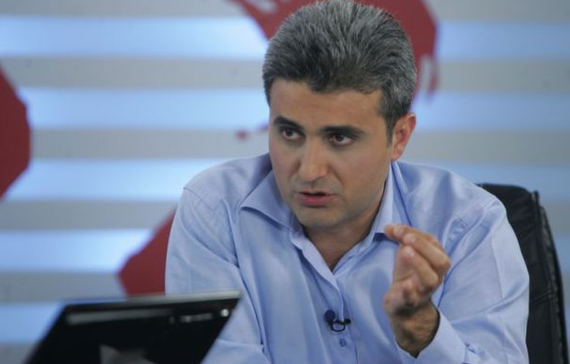 VIDEO. Turcescu, un nou apel către Ghiţă "să-şi ia reporterii de la portiţă". De data asta a chemat poliţia