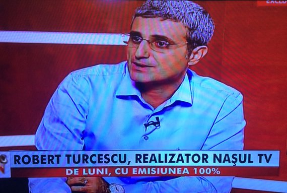 ANUNŢ SUPRIZĂ. Robert Turcescu va realiza o emisiune la Naşul TV