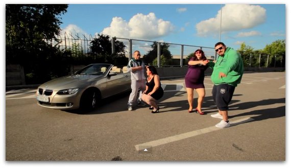 VIDEO. Ce au urmărit românii pe YouTube în 2014: Cine e grăsuţa?, cel mai popular filmuleţ, cu 3,7 milioane de vizualizări