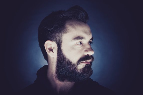 Redactorul-şef al ghidului Şapte seri şi-a dat demisia