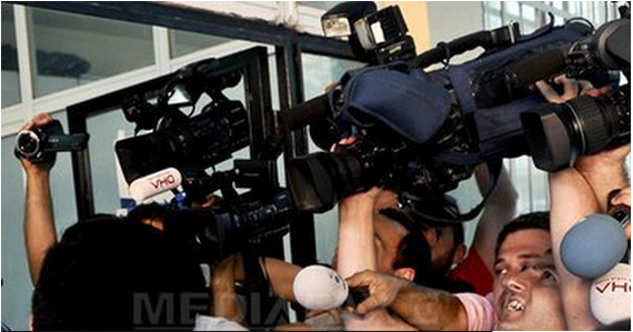 Reuniunea Jurnaliştilor din Republica Moldova şi România.  Cătălin Ştefănescu, Adelin Petrişor, Andrei Gheorghe, printre vorbitori
