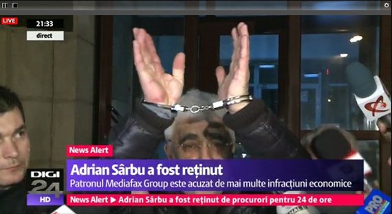 VIDEO. Adrian Sârbu, în cătuşe: „Acuzaţiile sunt ridicole”