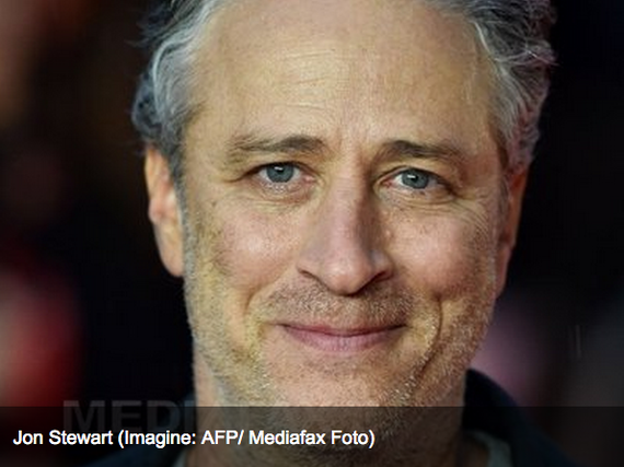 VIDEO. Jon Stewart se retrage de la cârma emisiunii "The Daily Show", după 16 ani