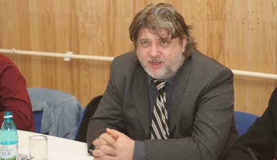 Cristian Zgabercea, producător general la TVR, vizat într-un dosar de corupţie, alături de Nicuşor Constantinescu, şeful CJ Constanţa