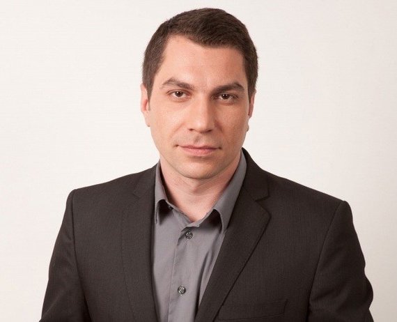 Cătălin Prisăcariu, dat afară de la B1 TV. Motivul: „situaţia financiară precară a postului”