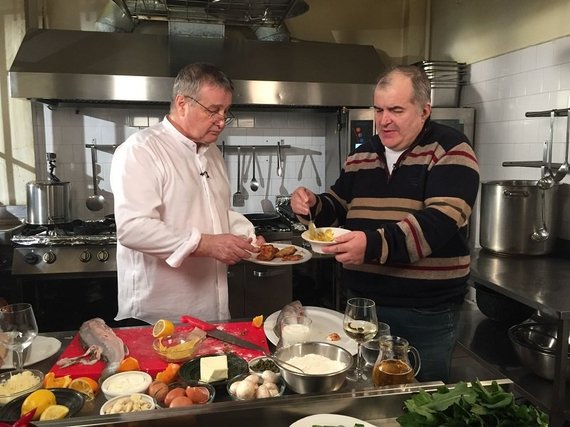 Florin Călinescu, invitat în emisiunea lui Mircea Dinescu de la TVR 1