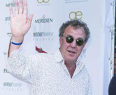Jeremy Clarkson spune că i s-a propus să revină la Top Gear, dar a refuzat